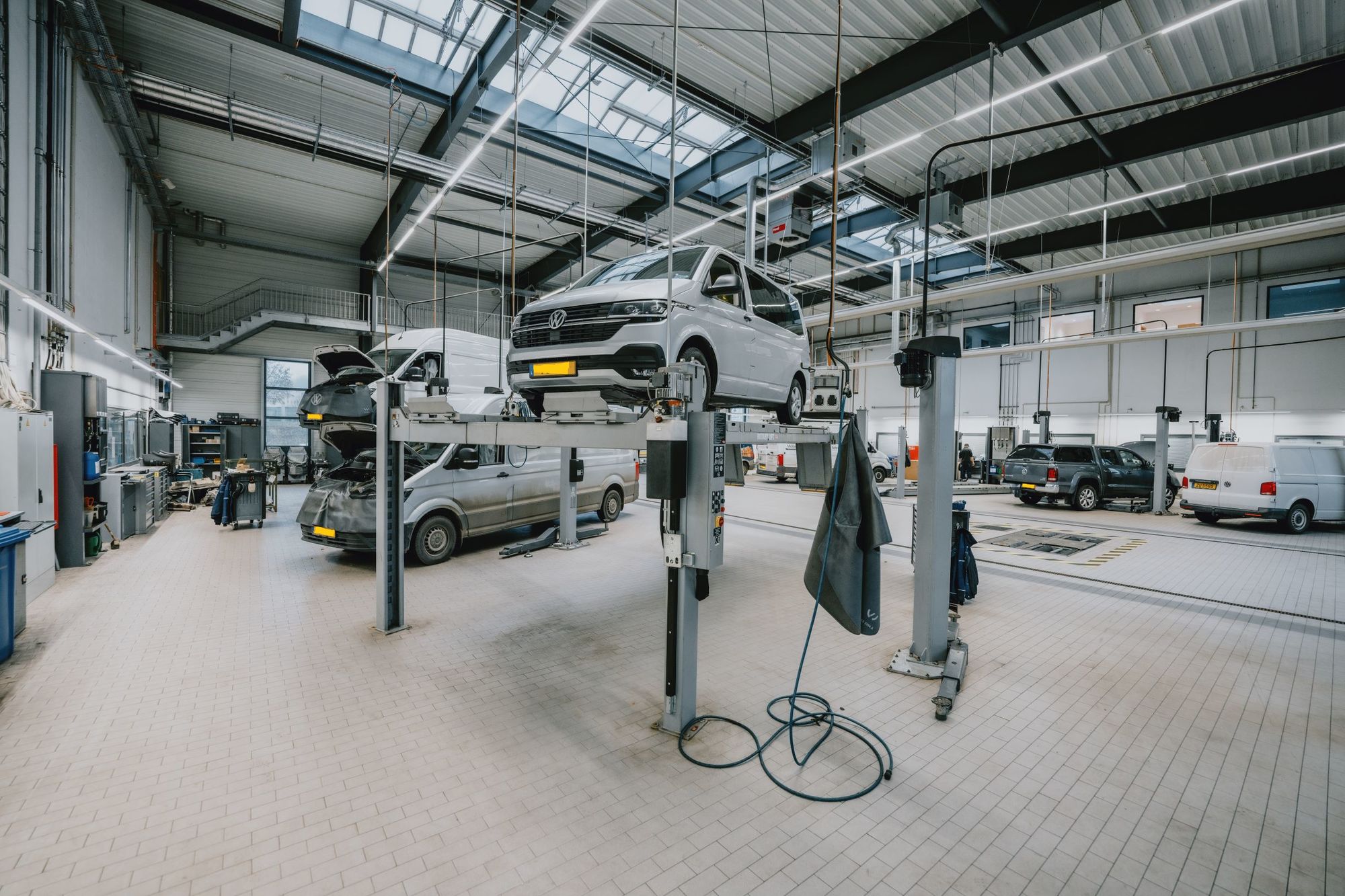 Garage Losch Truck, Van & Bus S.à r.l. - Cap tractoare - Luxemburg, aer condiționat undefined: Foto 7