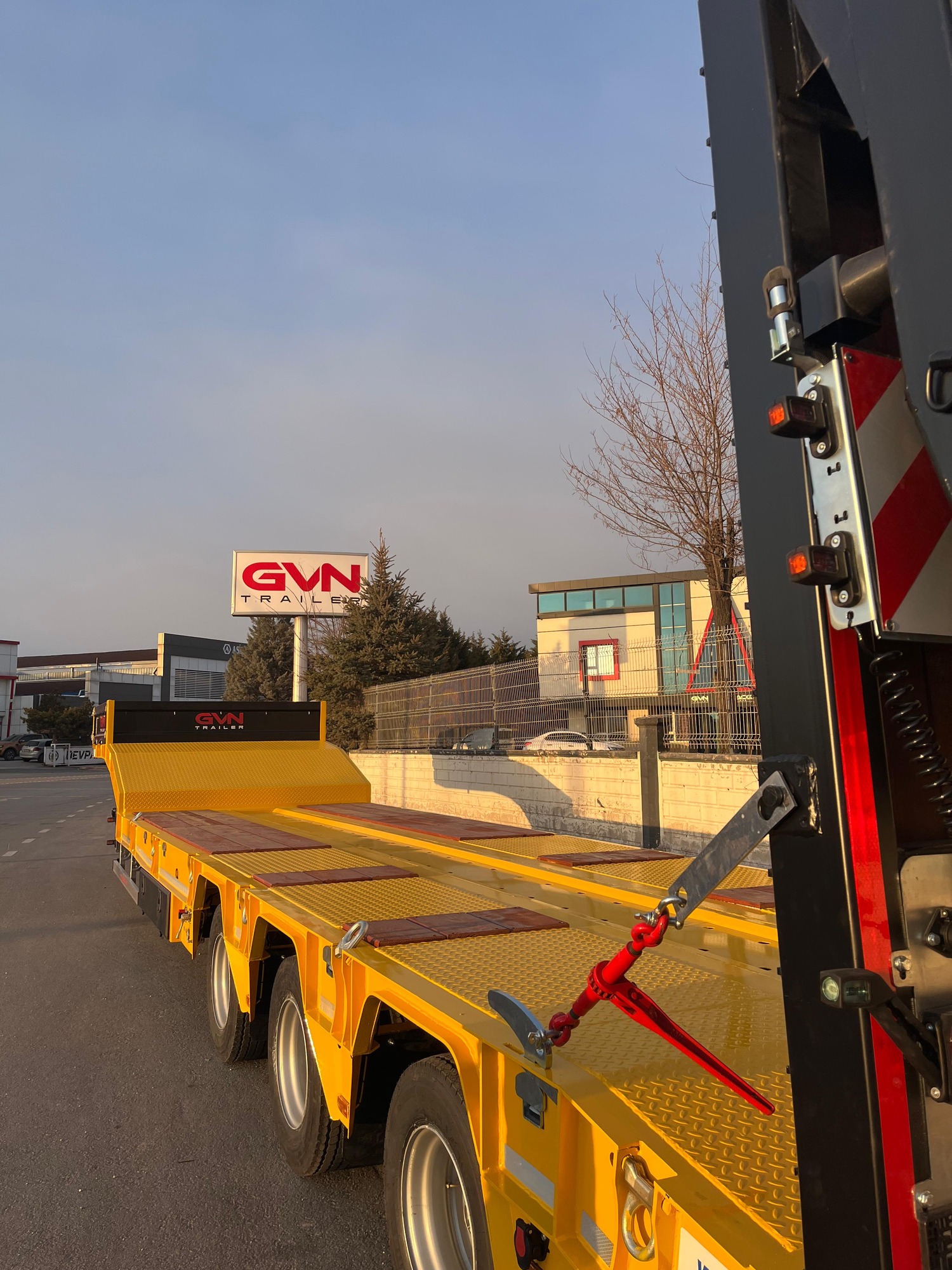 GVN TRAILER undefined: Foto 6