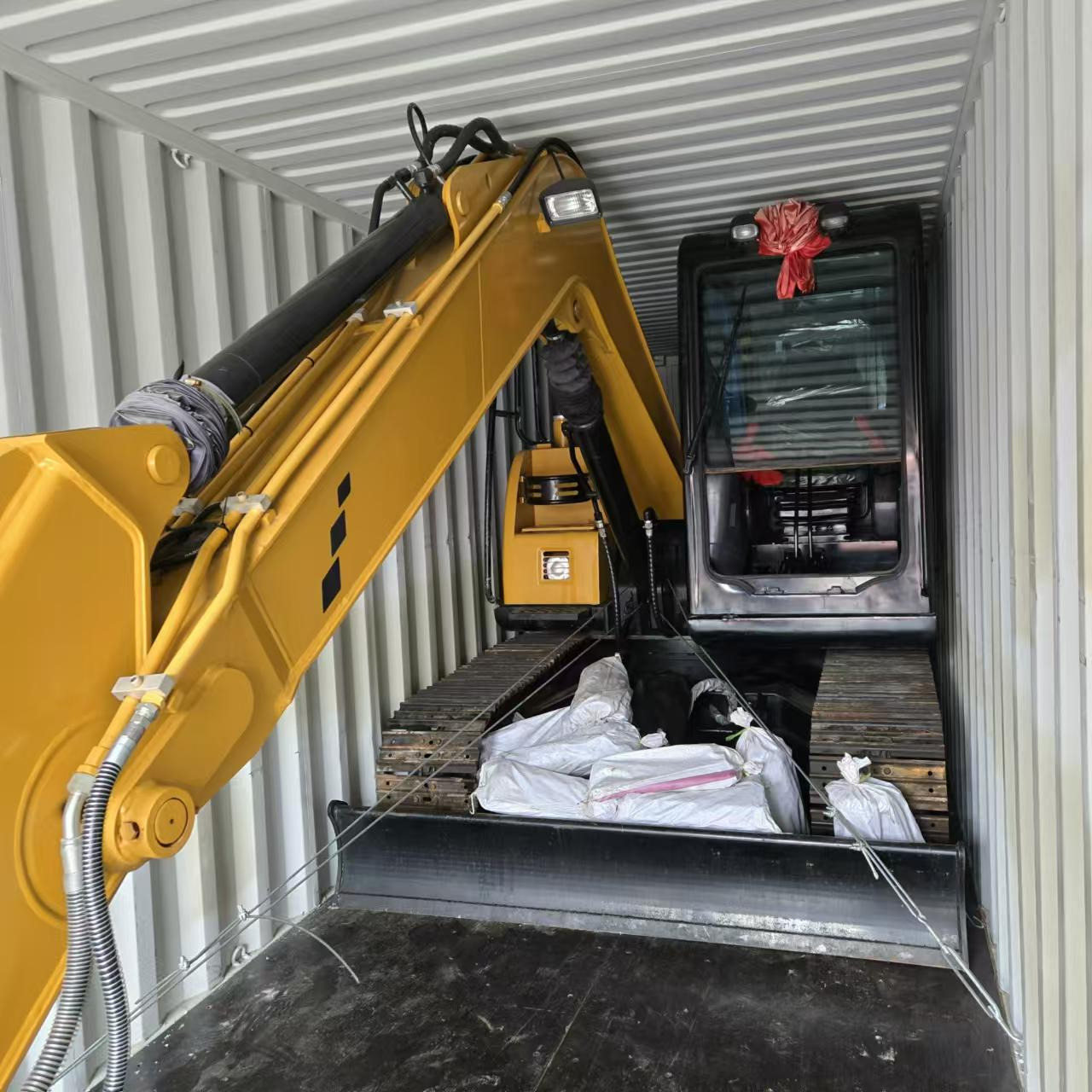 Toaks International Trading Company - Autobuze TOYOTA - An: 2004, LPG undefined: Foto 16