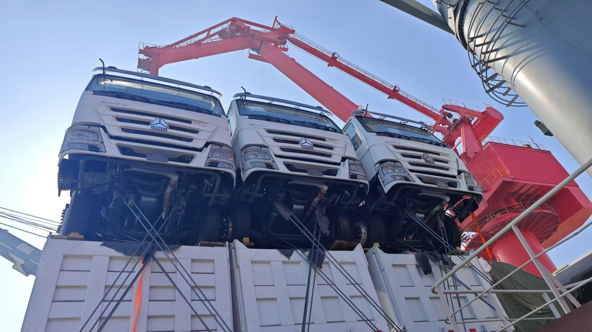 Toaks International Trading Company - Autobuze TOYOTA - An: 2004, LPG undefined: Foto 18