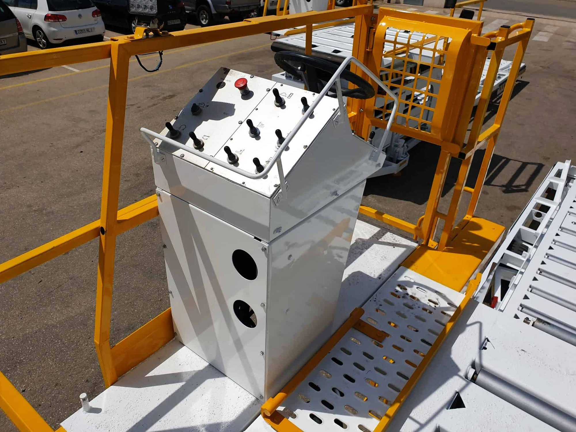 AVIACO GSE - Echipamente aeroportuare TLD - An: 2009, diesel undefined: Foto 51