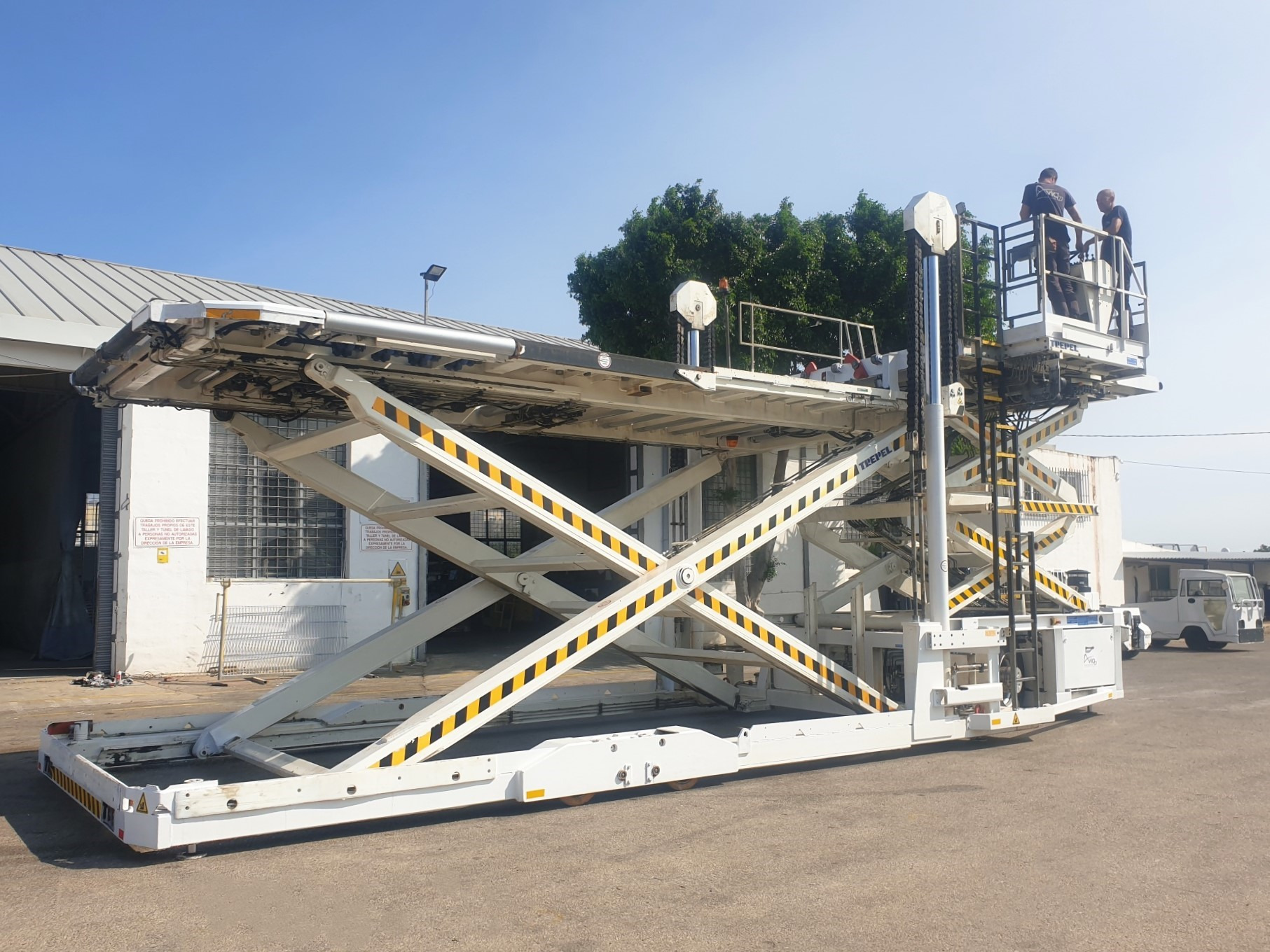 AVIACO GSE - Echipamente aeroportuare TLD - An: 2009, diesel undefined: Foto 94