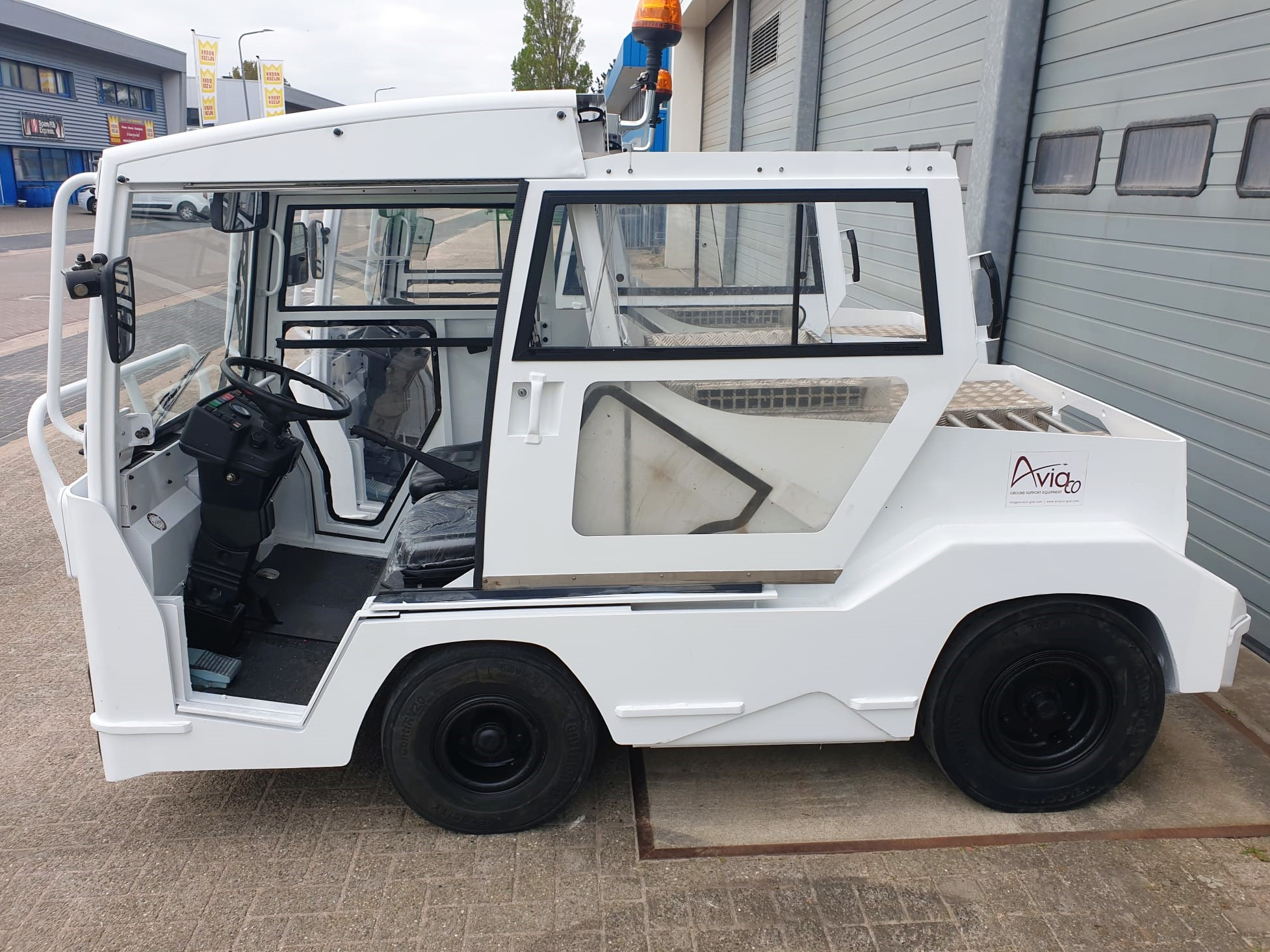 AVIACO GSE - Echipamente aeroportuare TLD - An: 2009, diesel undefined: Foto 13