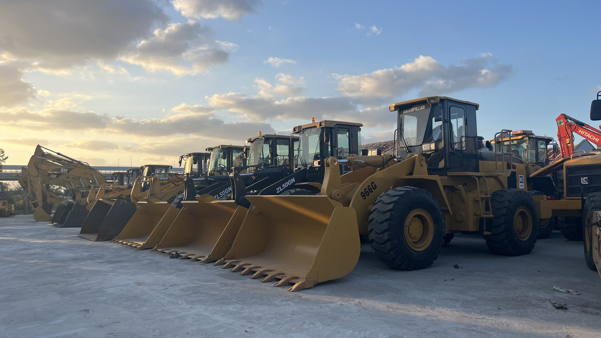 Sunight Development Company Limited - Utilaje constructii undefined: Foto 20