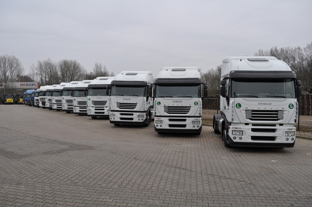 A1-Truck GmbH - Camioane - An: 2015, aer condiționat undefined: Foto 1