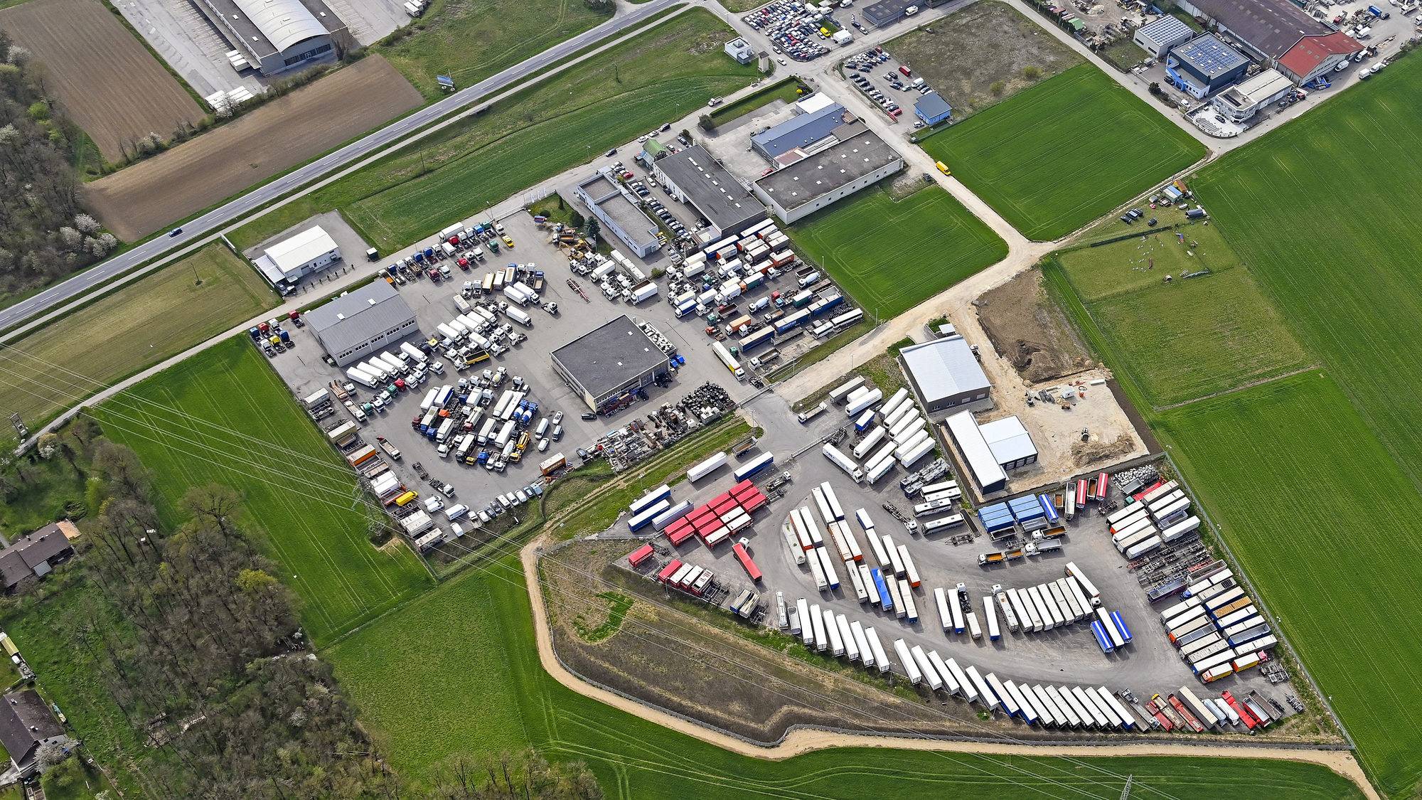 MG Handel GmbH - Semiremorci undefined: Foto 1