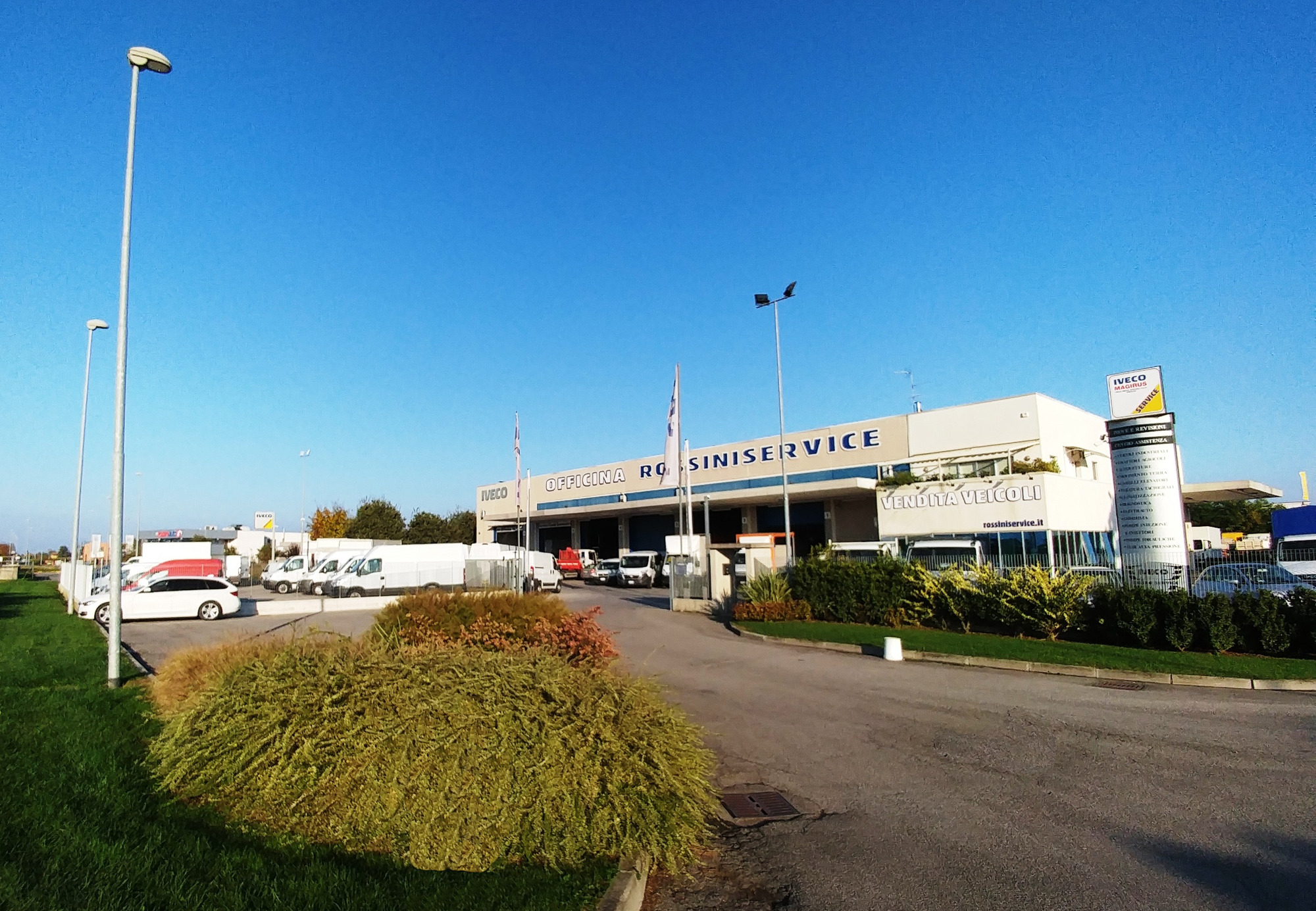 ROSSINI SERVICE SRL - oferta de vinzare undefined: Foto 1