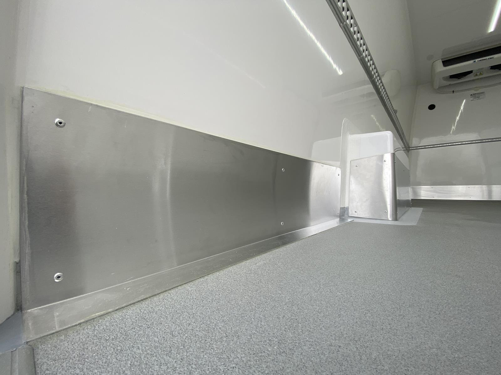 RINZ ROS d.o.o. (GmbH) - Autoutilitare undefined: Foto 9