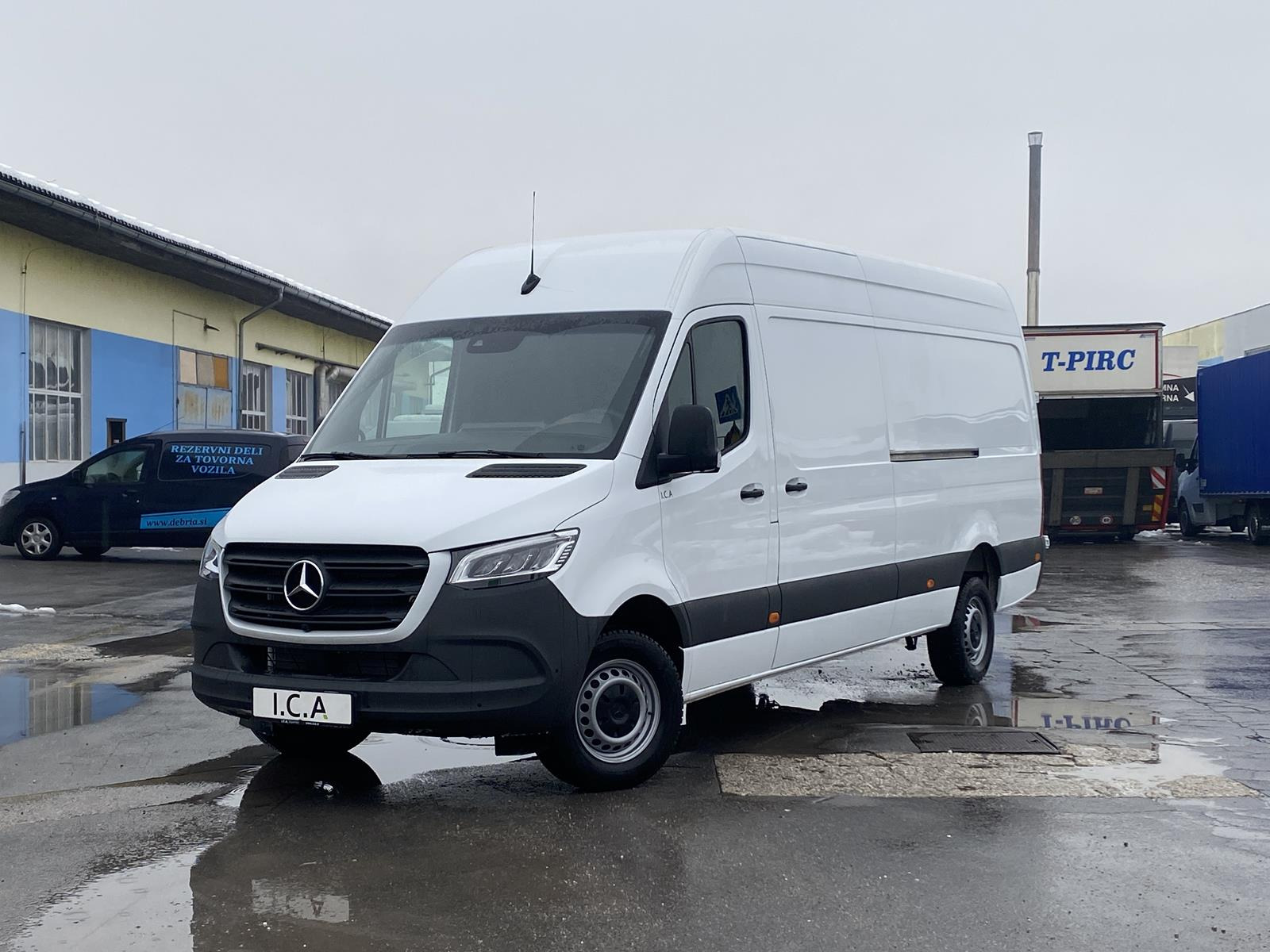 RINZ ROS d.o.o. (GmbH) - Autoutilitare undefined: Foto 11