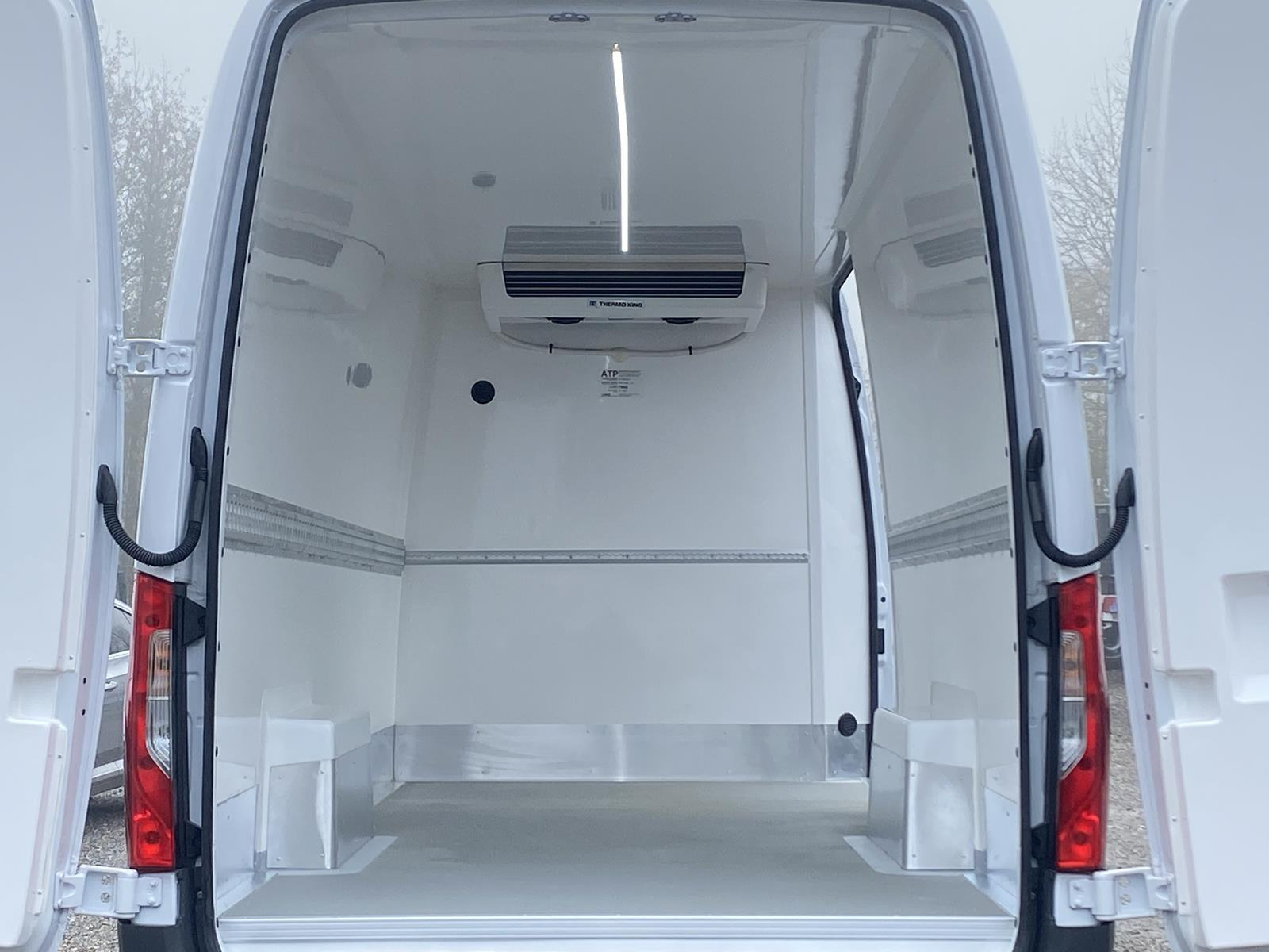 RINZ ROS d.o.o. (GmbH) - Autoutilitare undefined: Foto 2