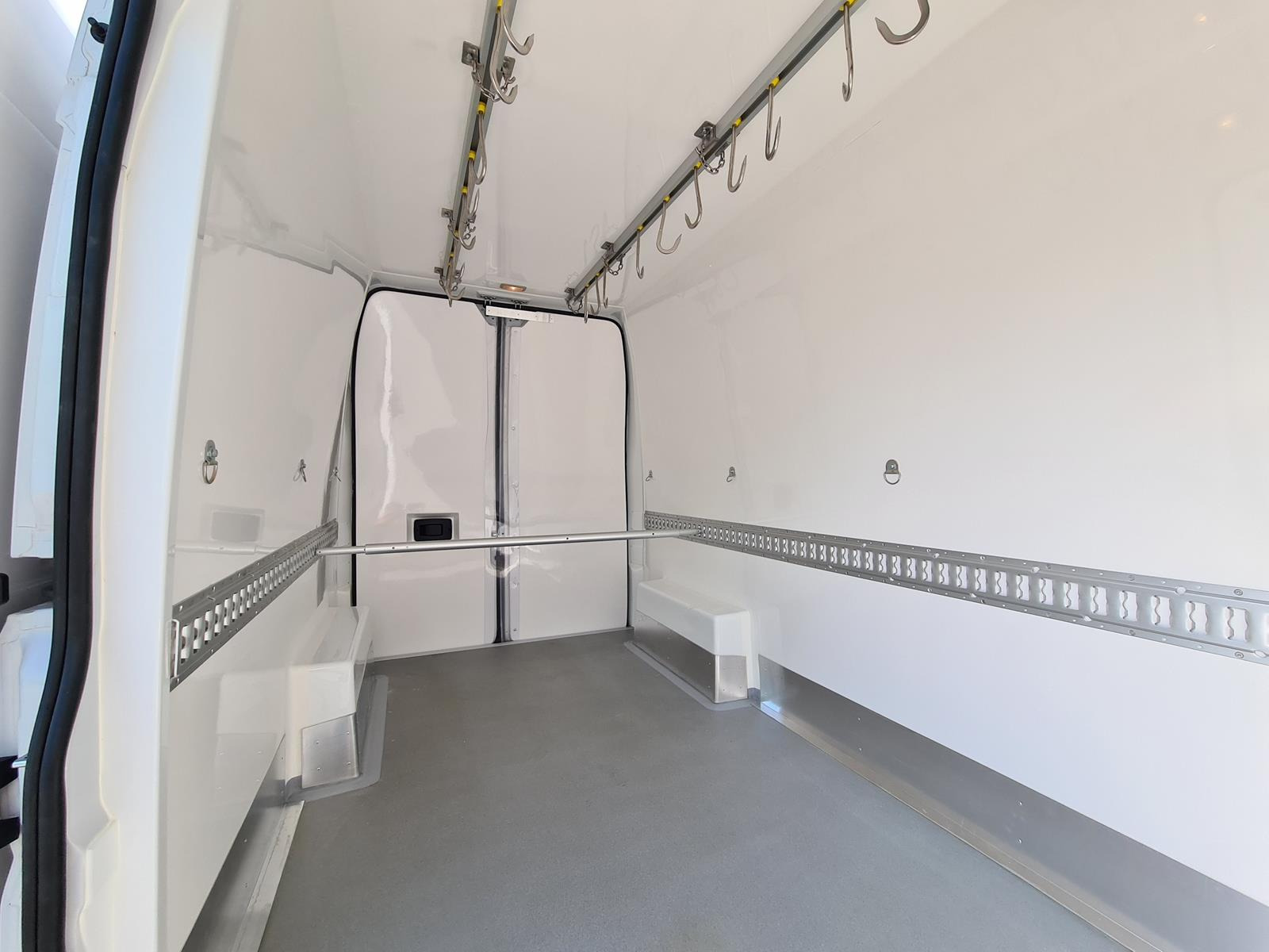 RINZ ROS d.o.o. (GmbH) - Autoutilitare undefined: Foto 38