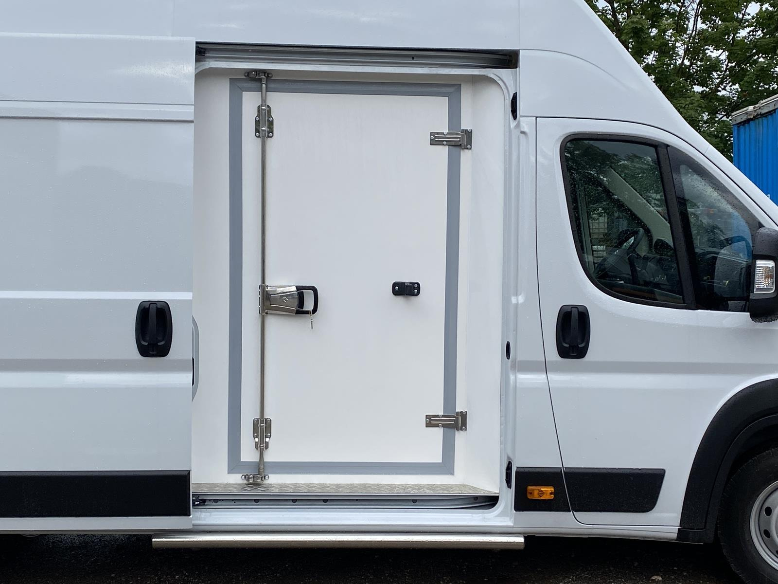 RINZ ROS d.o.o. (GmbH) - Autoutilitare undefined: Foto 25