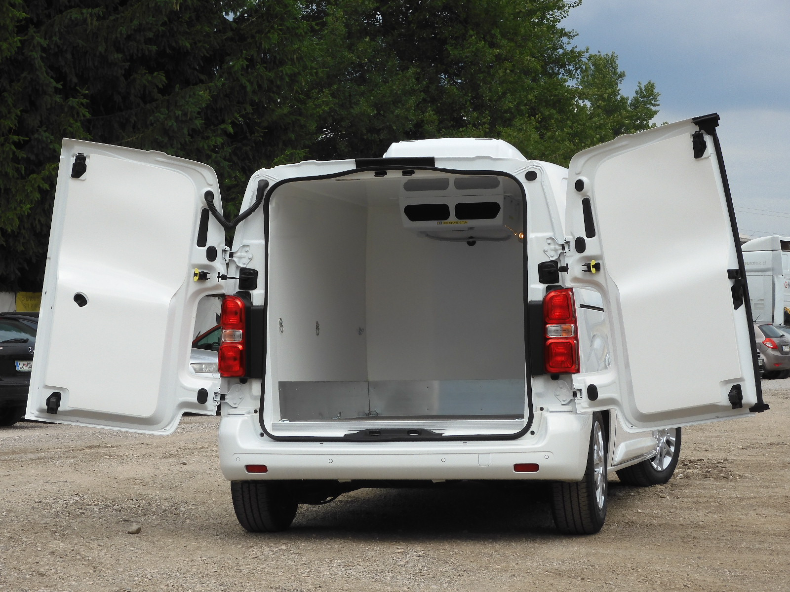 RINZ ROS d.o.o. (GmbH) - Autoutilitare undefined: Foto 59