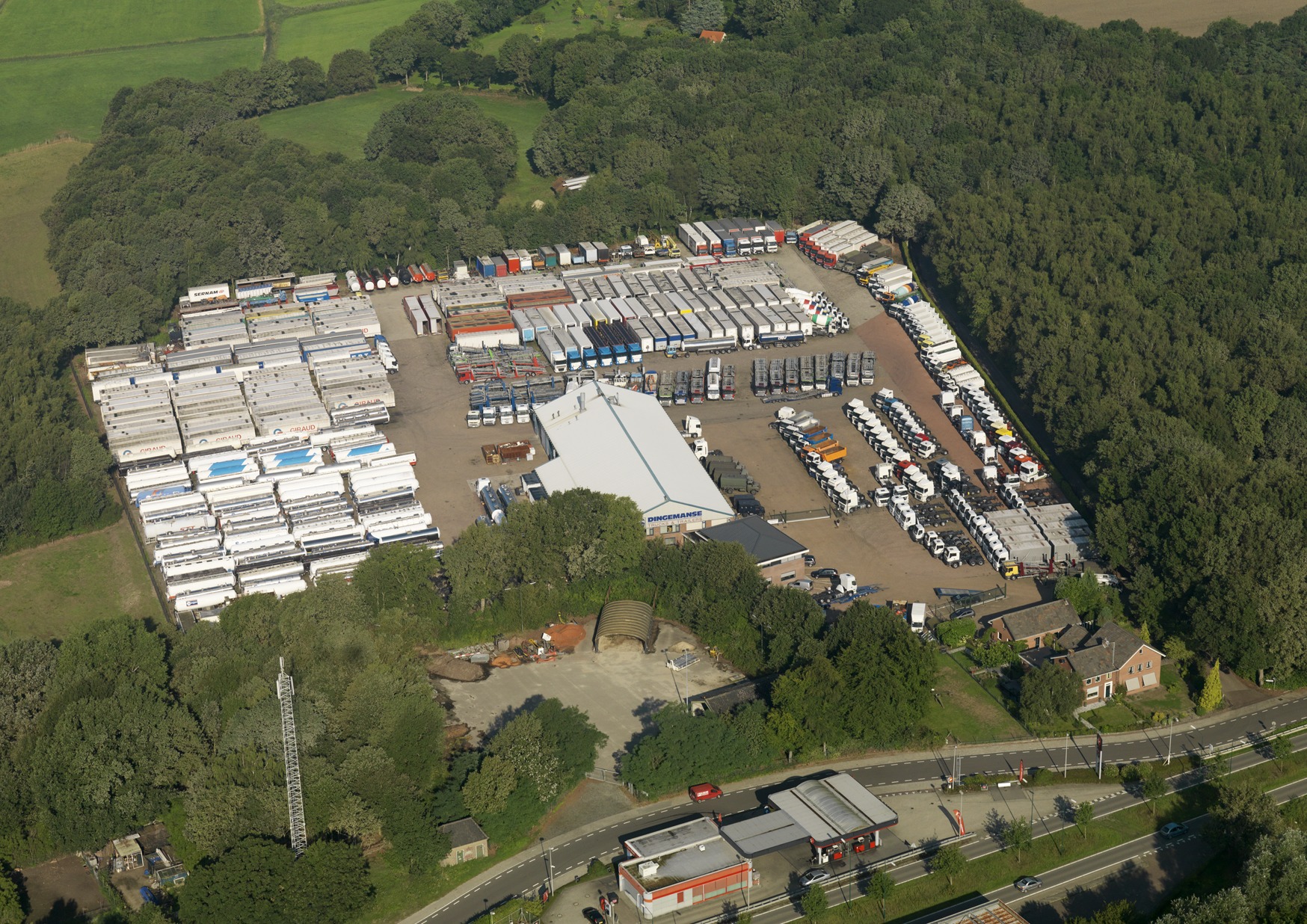 Dingemanse B.V. - Cap tractoare MERCEDES-BENZ Actros 1843 - An: 2016 undefined: Foto 4