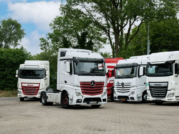 Hesselink Trucks B.V. undefined: Foto 2