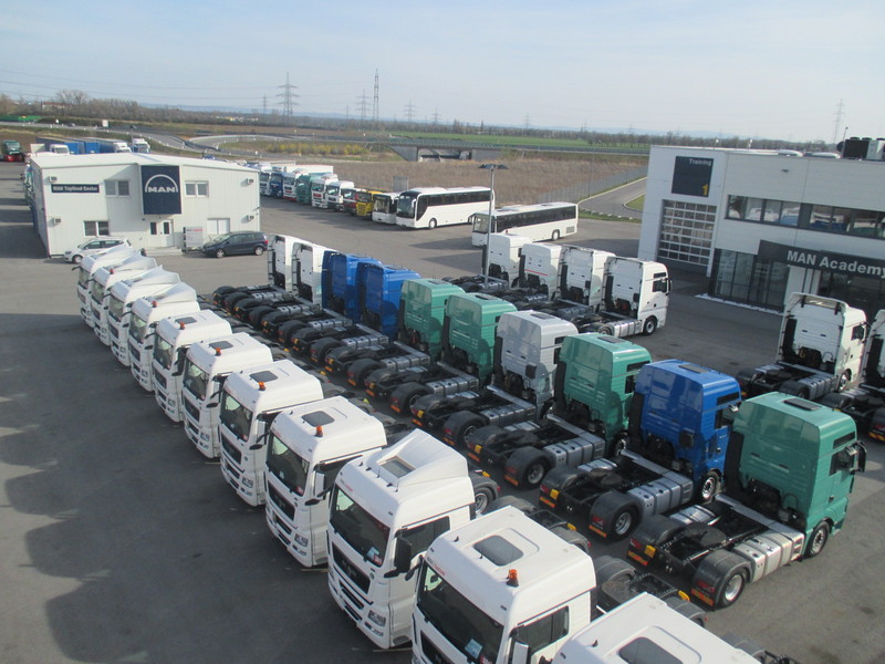 MAN Truck & Bus Vertrieb Österreich GesmbH - Camioane - diesel, macara montată, cutie de viteze: automată undefined: Foto 1