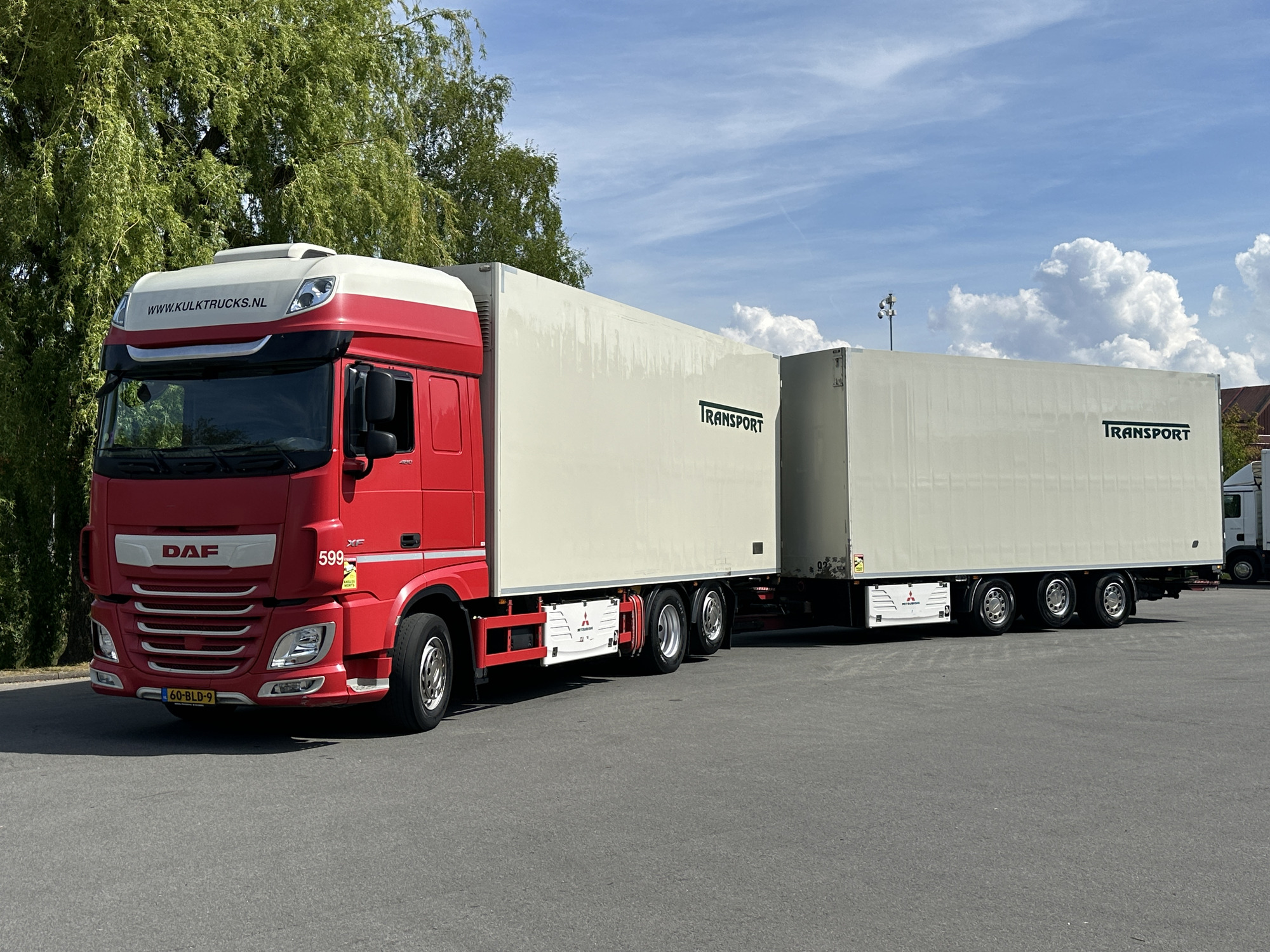 Kulk Trucks - Autoutilitare MERCEDES-BENZ - noul, Euro 6, aer condiționat undefined: Foto 3