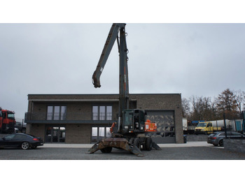 Excavator pe roţi ATLAS