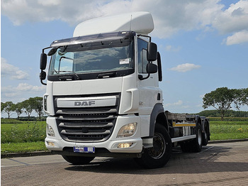 Camion cu cârlig DAF CF 460