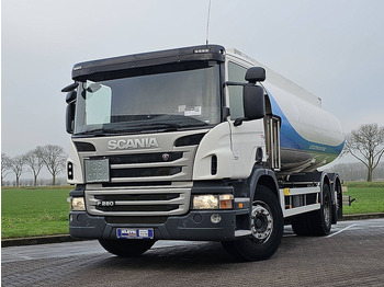 Camion cisternă SCANIA P 280