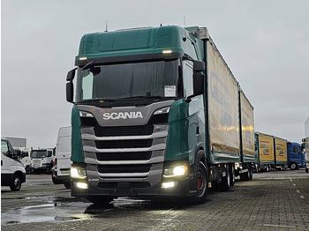 Camion cu prelată SCANIA S 450