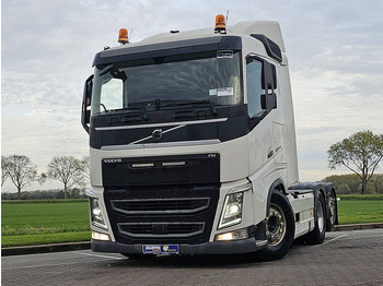 Cap tractor VOLVO FH 500