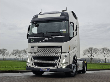 Cap tractor VOLVO FH 500