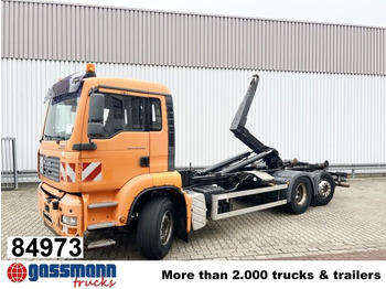 Camion cu cârlig MAN TGA 26.350