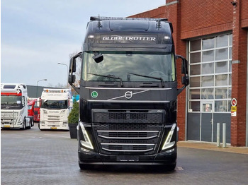 Cap tractor nou Volvo FH 13.500 Globetrotter XL 4x2 - NEW - Full spec - I parkcool - Full air -: Foto 2 Cap tractor nou Volvo FH 13.500 Globetrotter XL 4x2 - NEW - Full spec - I parkcool - Full air -: Foto 2