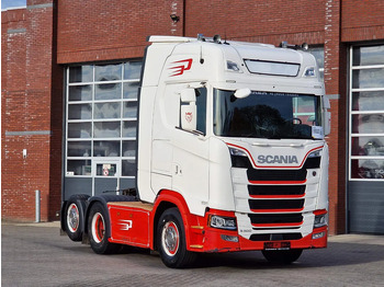 Cap tractor SCANIA S 500
