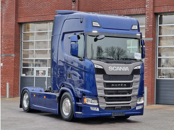 Cap tractor SCANIA S