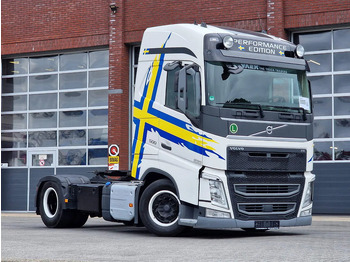 Cap tractor VOLVO FH13 500