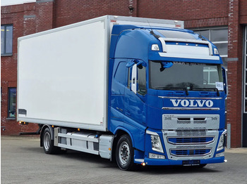 Camion furgon VOLVO FH13 460