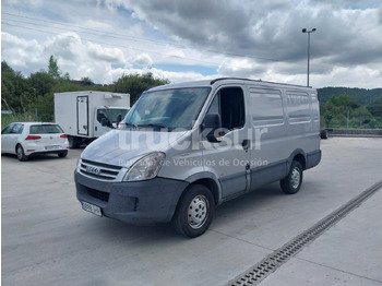 Autoutilitară box IVECO Daily 35s12