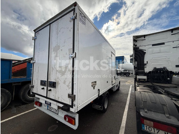 Autoutilitară box RENAULT 165.35 FRC-X P/E: Foto 5 Autoutilitară box RENAULT 165.35 FRC-X P/E: Foto 5