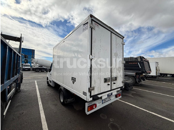 Autoutilitară box RENAULT 165.35 FRC-X P/E: Foto 3 Autoutilitară box RENAULT 165.35 FRC-X P/E: Foto 3