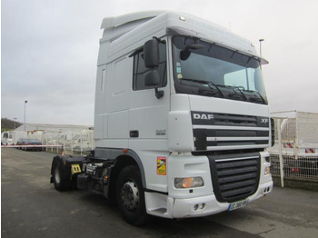 Cap tractor DAF XF 105 460