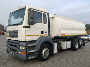 Camion cisternă MAN TGA 26.310