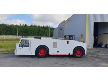 Tractor pentru aeronave SOVAM