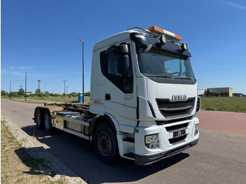 Camion cu cârlig IVECO Stralis 560