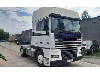 Cap tractor DAF XF 95 430