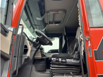 Interior photo 1: Cap tractor MAN TGX 18.500 4X4H BLS TGX 18.500 4X4H BLS, PriTarder, HydroDrive, Kipphydraulik
