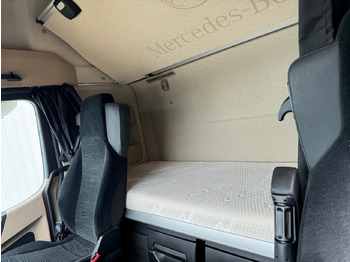 Cap tractor Mercedes-Benz Actros 1848 LS 4x2 Actros 1848 LS 4x2, Vollumer, Retarder: Foto 4 Cap tractor Mercedes-Benz Actros 1848 LS 4x2 Actros 1848 LS 4x2, Vollumer, Retarder: Foto 4