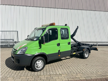 Camion cu cârlig IVECO Daily