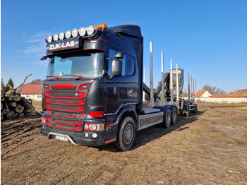 Camion forestier SCANIA R 560