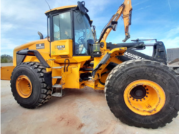 Încărcător frontal pe pneuri JCB 457