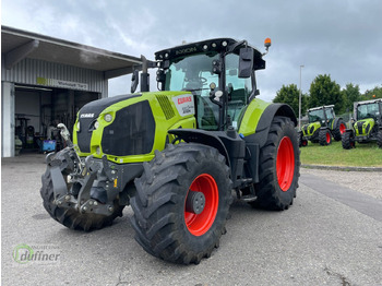 Tractor agricol CLAAS Axion 830