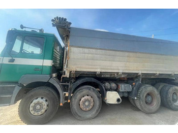 Camion basculantă MAN