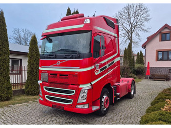 Cap tractor VOLVO FH