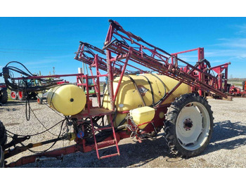 Maşină de erbicidat HARDI